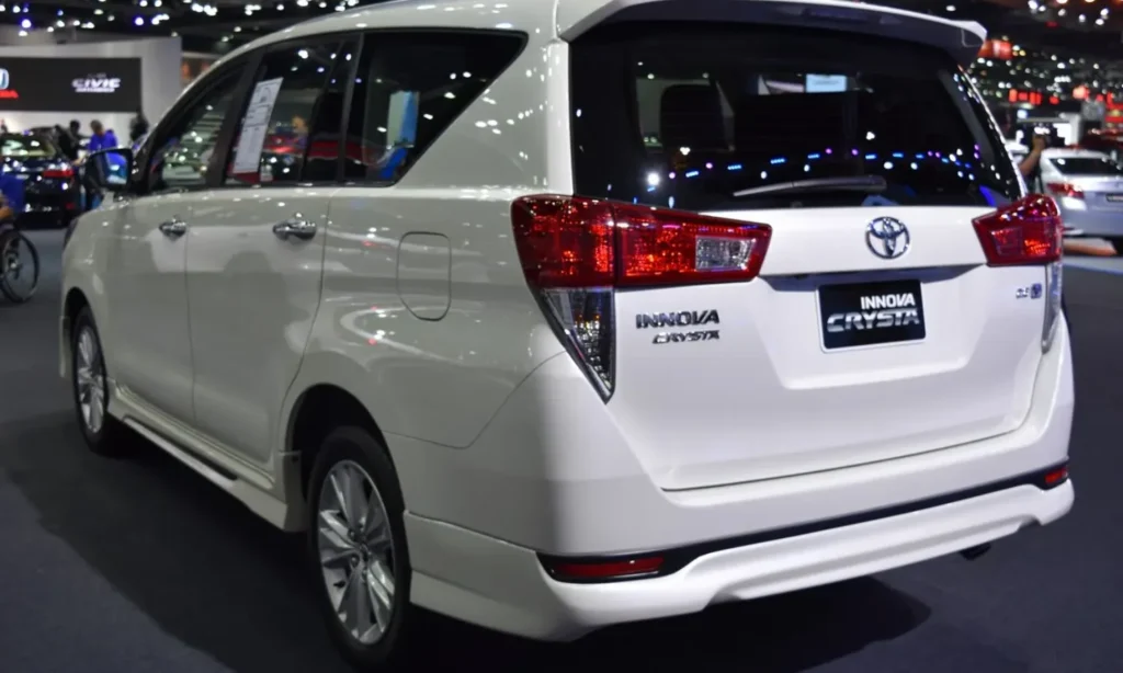 toyota innova crysta 2025